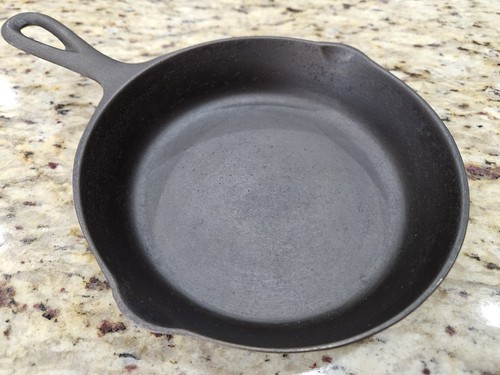 Vintage Lodge Single Notch Cast Iron #3 Monday Morning Skillet - Restored - Picture 9 of 12