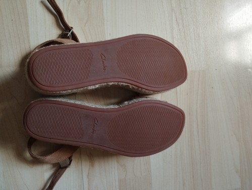 New sandals Clarks Uk6 natural suede beige - Picture 4 of 4