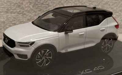 1/43 VOLVO特注 1/43 VOLVO XC40 クリスタルホワイト Volvo XC40 1:43 Crystal White Pearl - Model auto's