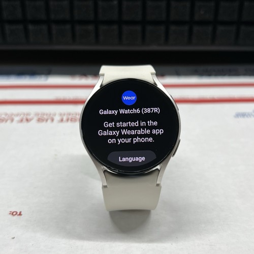 Samsung Galaxy Watch 6 SM-R930 40mm Gold Aluminum Case with Cream Sport Band - Picture 2 of 7