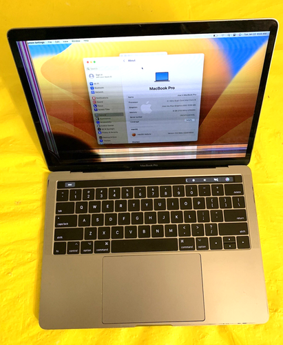 Apple MacBook Pro A1706 13” Intel Core i5-7267U 8 Go 250 Go (PIÈCES écran fissuré)