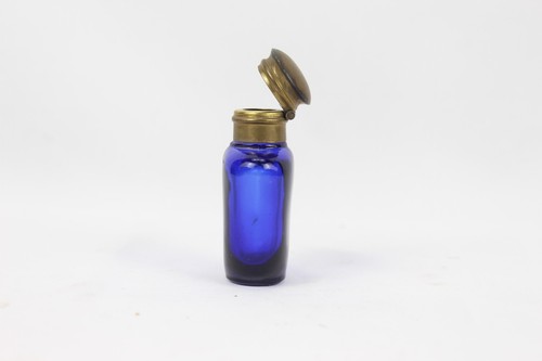 Miniature Cobalt Blue Inkwell with Brass Lid Cap - Unique Vintage Collectible - Picture 11 of 13