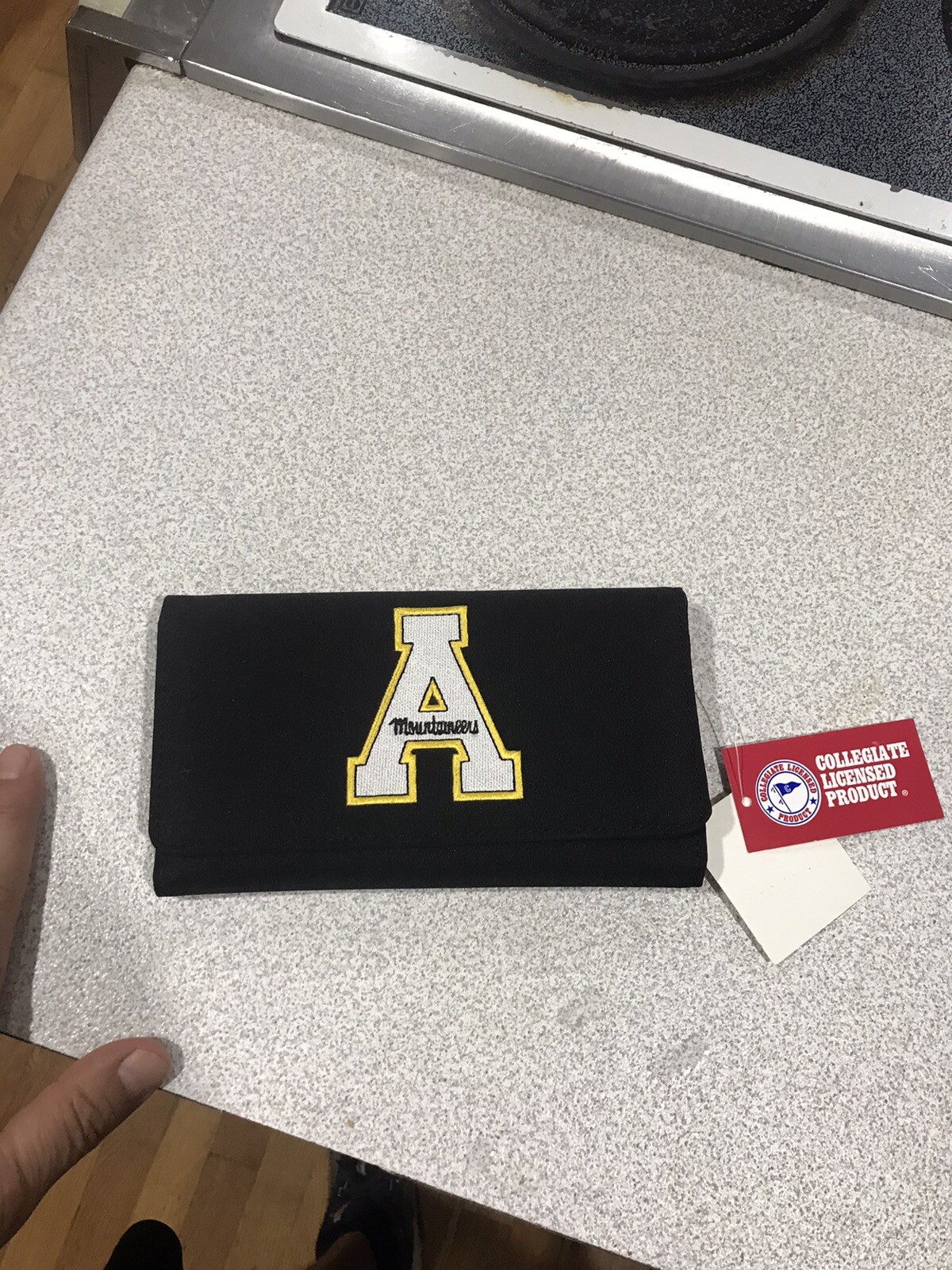 Picture 1 of 4