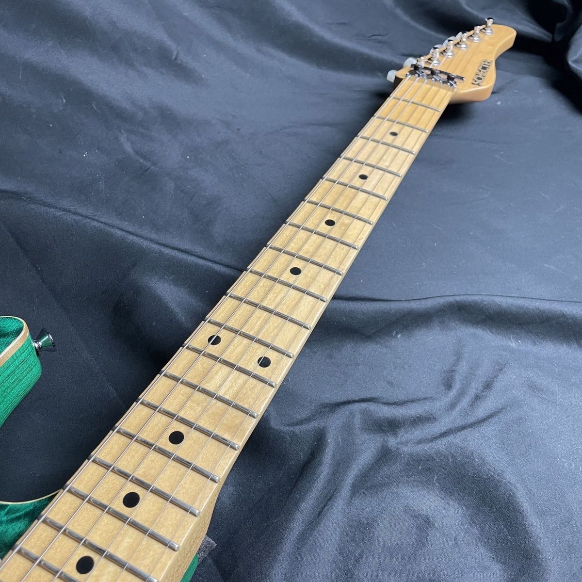 ギター SCHECTER EX-V-24 Black Turquoise SCHECTER EXCEED EX V 24 CTM FRT Black Turquoise (04/25) | Reverb