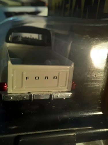 M2 MACHINES AUTO DRIVERS "WEIAND" 1956 FORD F-100 1/64 - Picture 6 of 10