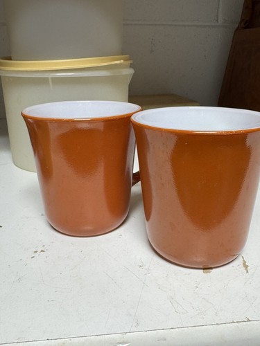 VTG Replacement Set of 2 Pyrex Burnt Orange Rust Coffee Cups Mugs with D Handle - Picture 2 of 7