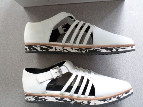 TOPSHOP WHITE LOW WEDGE BUCKLE UP STRAPPY SANDAL SHOES SIZE 6 - Picture 3 of 6