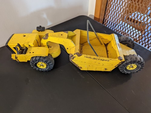 Vintage lot of Tonka/ERTL Trucks - Picture 10 of 85
