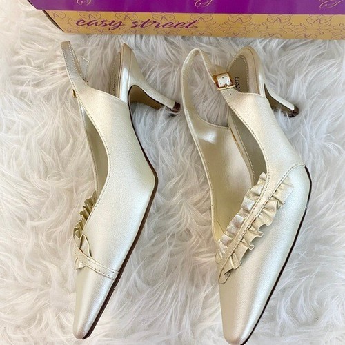 Easy Street NWB Women’s Size 10N Super Flex Ruffle Sling Back Pearl Heels - Picture 3 of 9