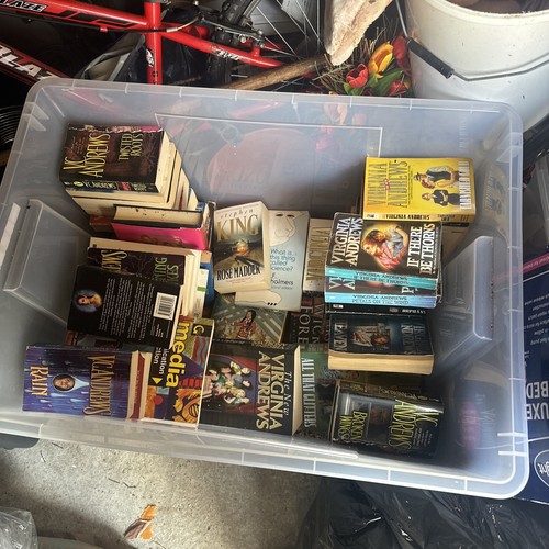Mostly Virginia VC Andrews & Couple Stephen King 40 mixed Lot Romance Fiction