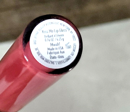 Mally Kiss Me lip gloss ~ MWAH! ~ pink, new no box - Picture 2 of 3