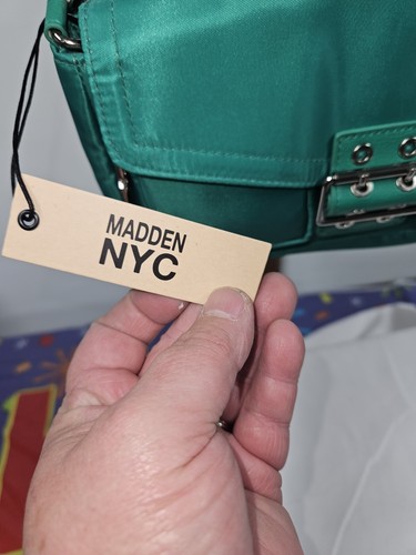 Neu mit Etikett Madden NYC Utility-Umhängetasche grün Schnalle - Bild 4 von 9