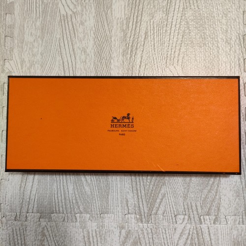 Unused w/box HERMES Petit Carre 45 a votre service mousseline Silk Scarf 41cm - Picture 21 of 22