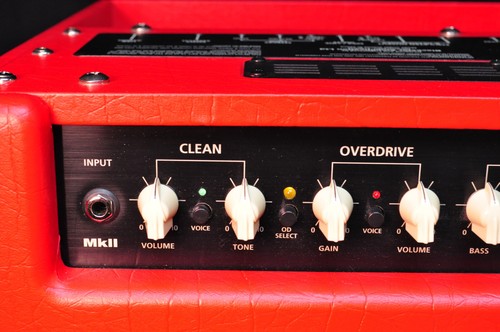 Blackstar HT-20R MkII 'RED' Gitarren Röhren Combo Verstärker - Bild 11 von 21