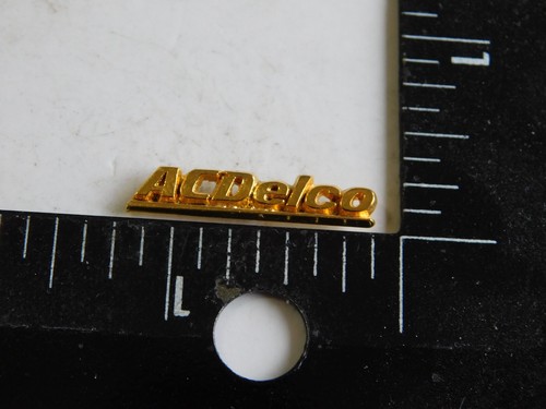 AC DELCO ACDELCO LOGO EMPLOYEE ADVERTISEMENT PIN - Imagen 1 de 2