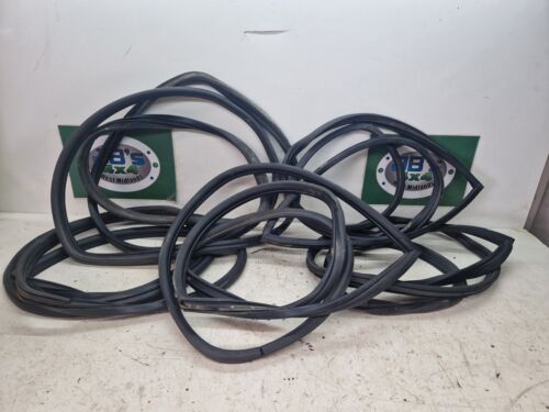 JUEGO DE 5 SELLOS DE GOMA PARA PUERTAS LAND ROVER DISCOVERY 2 TD5 - Imagen 2 de 7