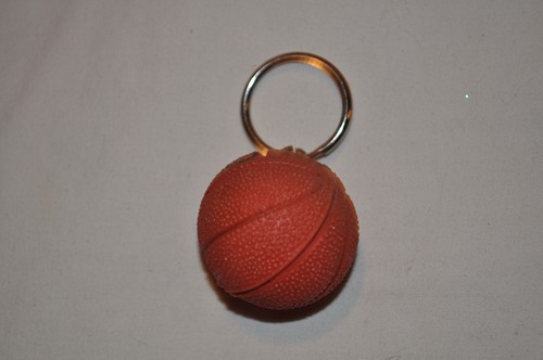 2 Mini PRO BASKETBALL & SOCCER KEYCHAINS Key Ring Pendant Charm - Picture 6 of 7