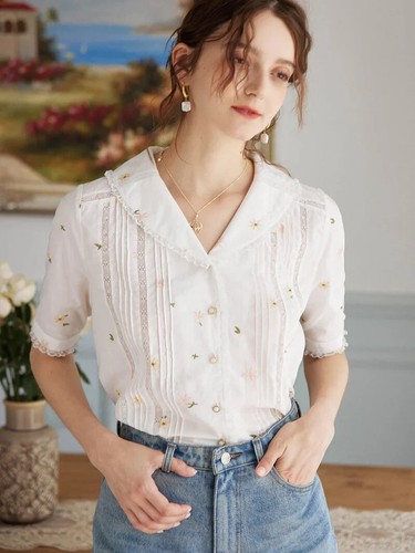 Erin 100% Cotton V-Neck Blouse Size Medium