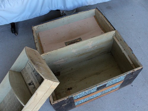 Antique Victorian Steamer hump back Trunk Chest - Picture 5 of 7