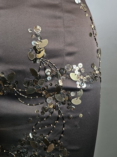 ATEMBERAUBENDES MANDALAY Y2K Abend-COCKTAILKLEID verziert mit Perlen DK. GRAU Gr. 6 - Bild 20 von 24