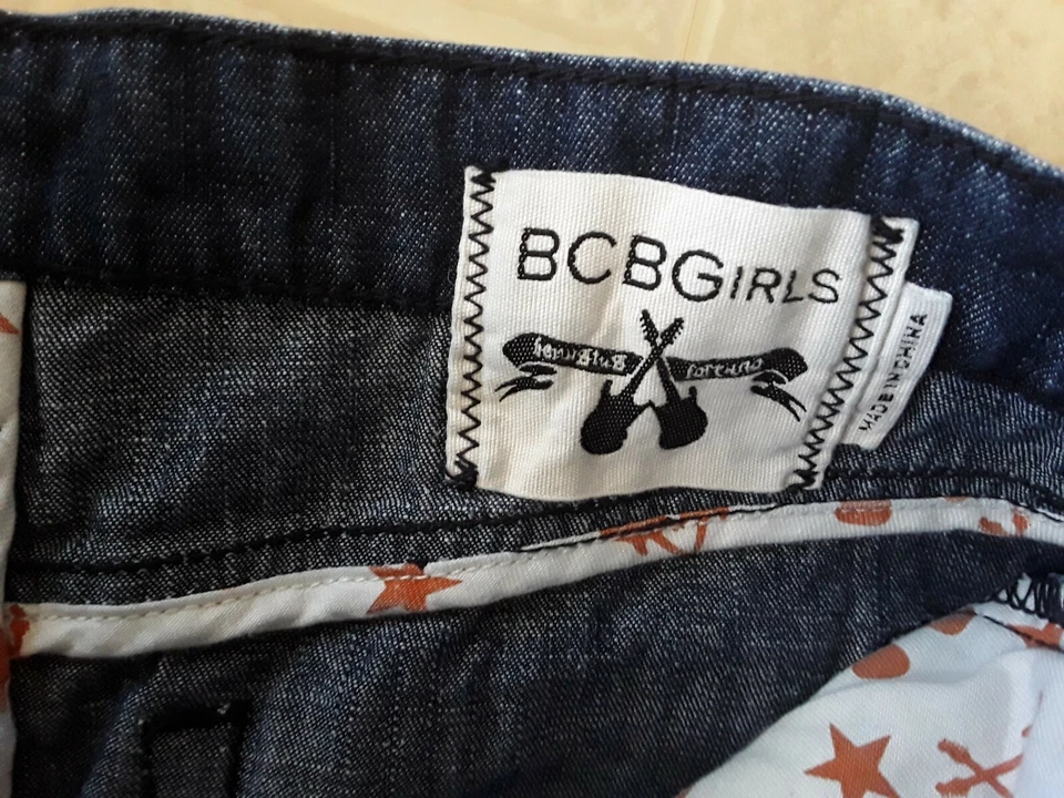 Falda vaquera BCBGirls lavado mediano talla 27 Foto 2 de 3