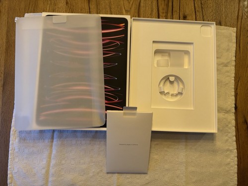 iPad Pro 12,9'' (6. Generation) - 256GB - Bild 7 von 8