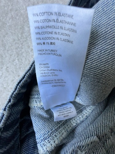 Pilcro The Wanderer Relaxed Jeans Size 32 Distressed (W34 Inseam 27.5”) - Picture 11 of 17