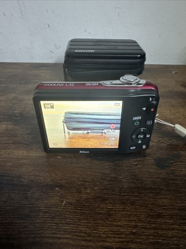 Nikon COOLPIX S4100 14.0MP Digital Camera - Red - Picture 6 of 11