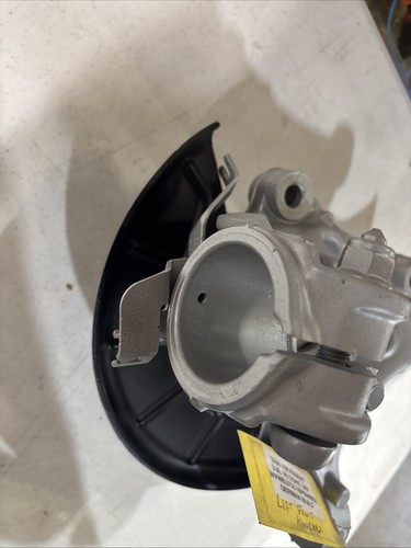 2005-2010 VW PASSAT FRONT LEFT WHEEL SPINDLE WITH SHIELD 3C0407257 OEM DMR - Picture 3 of 4