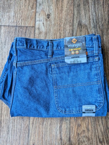 Wrangler Flame Resistant Cat 2 - 2112 Relaxed Fit Cargo Men Jeans Size 50x30 - Picture 1 of 10