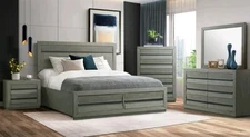 Contemporary queen size. 4Pc Bed Panel Set Gray Finish Wooden Bedroom Furniture