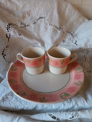 Set of 4 Corelle Heirloom Bloom 2 Dinner Plates and 2 Mugs