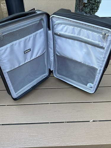 Travelpro Maxlite Air Hardside Expandable Carry on Luggage, 8 Spinner Wheels New - Picture 9 of 9