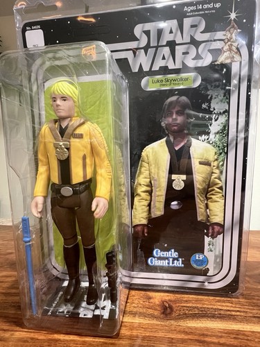Disney Star Wars Gentle Giant 2022 Hero of Yavin Luke Skywalker 12" Jumbo Figure - Picture 2 of 3