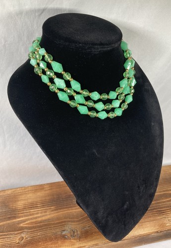 Vintage 1960’s Lucite Lime Green Multi Strand Choker Beaded Necklace 18” - Picture 4 of 11