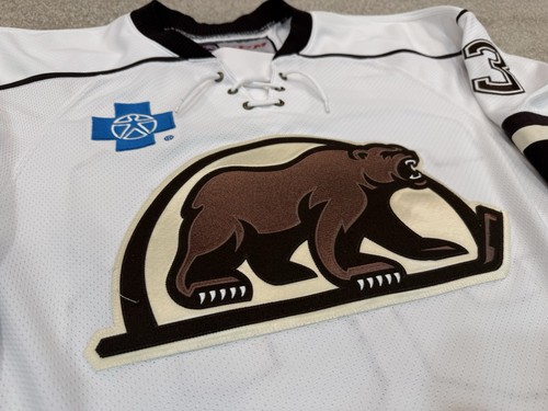 Hershey Bears Game Worn Used AHL Half Bear Alternate MIC CCM Jersey 58 Leach - Bild 2 von 10