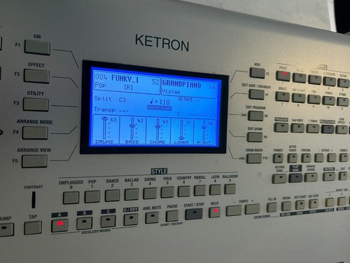 Ketron SD3 - Picture 5 of 11
