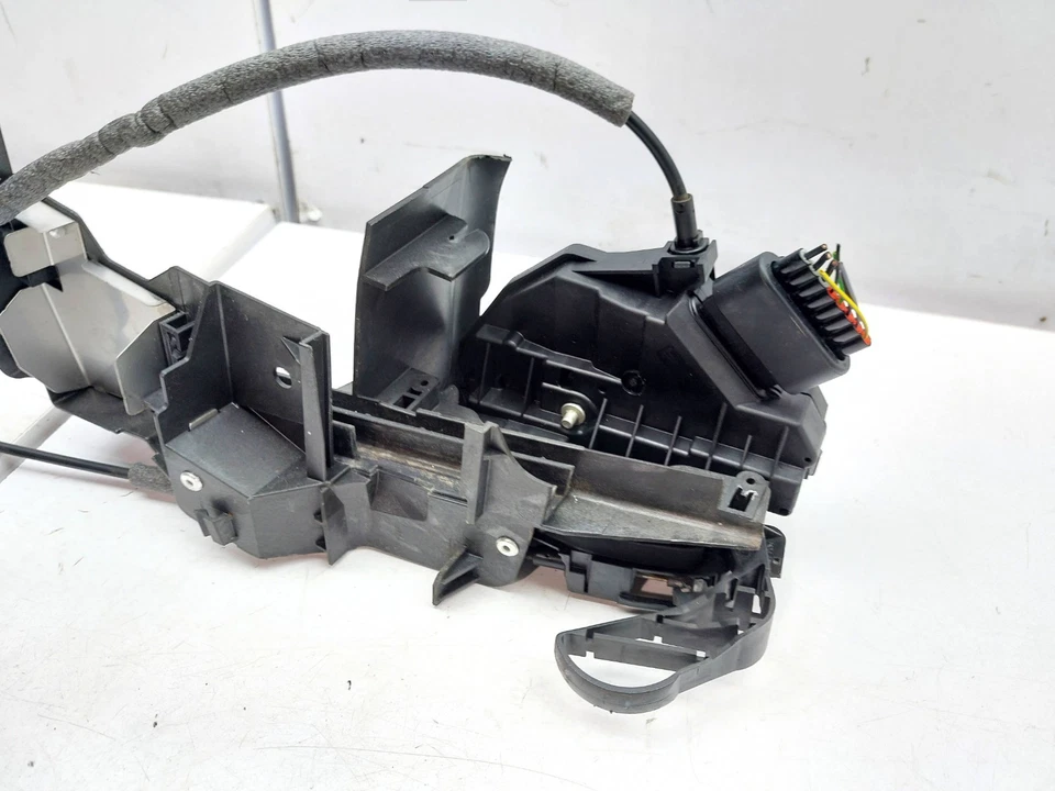 Cerradura puerta delantera derecha lado conductor ford focus mk3 2017 bm5a-a21812-cg Foto 4 de 4