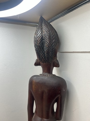 Vintage Hand Carved Hardwood African Female Tribal Figure Solid Wood 25” Tall - Picture 10 of 15