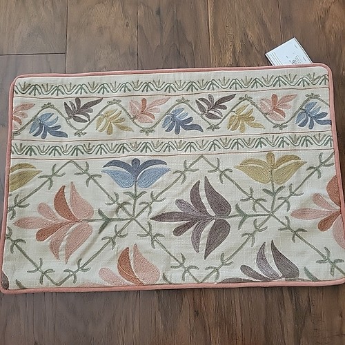 NWT Pottery Barn Orien Embroidered Lumbar Pillow Dutch Floral 14 x 20 Velvet - Picture 8 of 9