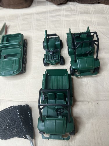 New Ray Wild Hunting Fishing Trucks Atv Boats Golf Carr Play Figure Toy Set - Picture 4 of 6