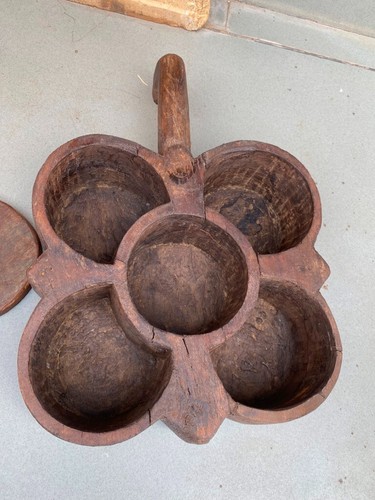 Ancient Old Wooden Hand Crafted Spices Box5 Compart Big Leaf Shape Spices Box - Picture 13 of 21