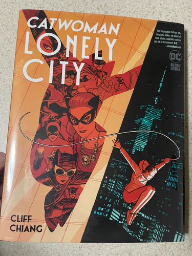 Catwoman: Lonely City tapa dura de Cliff Chiang HC - Imagen 1 de 5