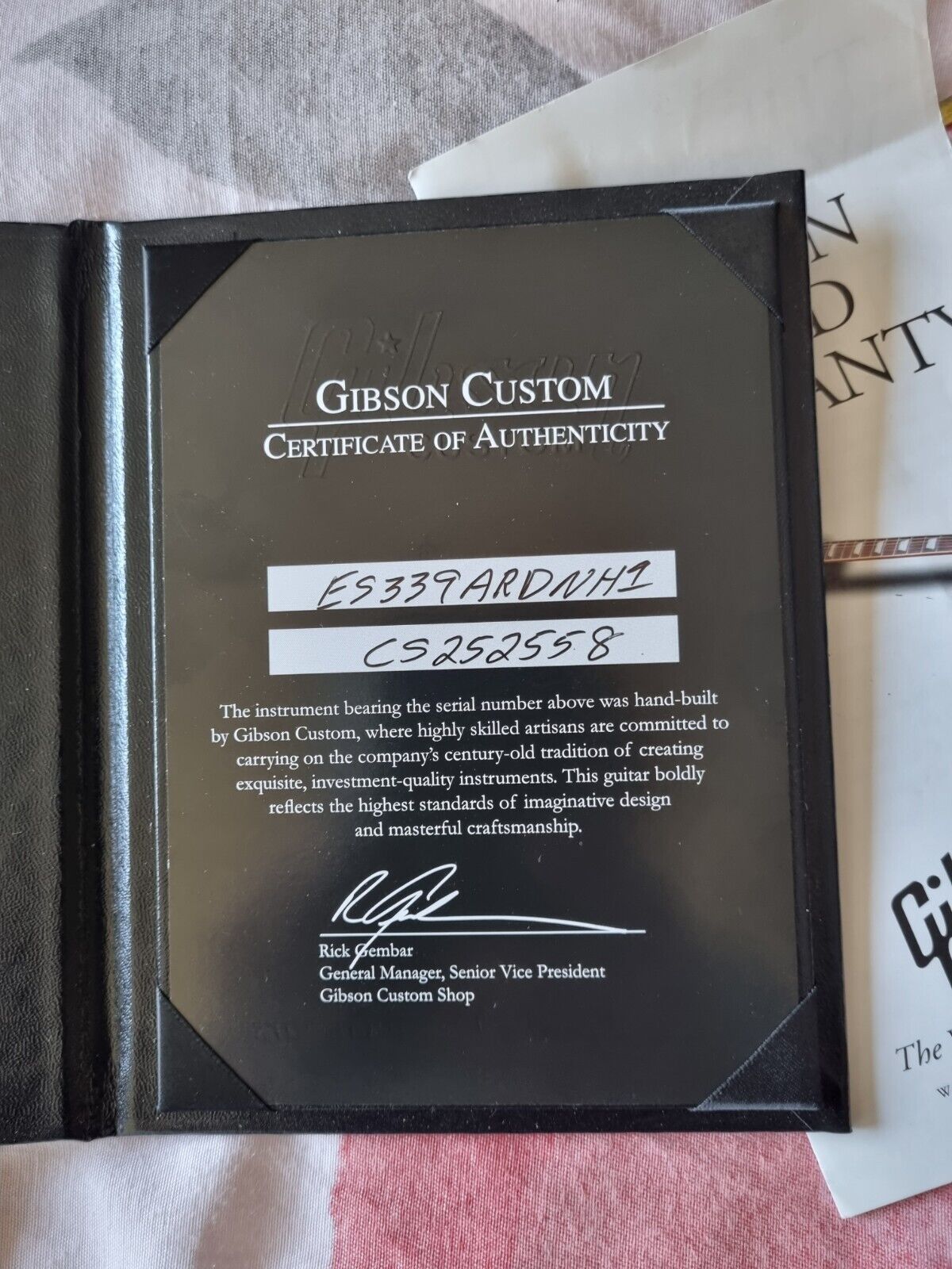 Gibson USA Custom Shop ES-339 Dot Figured Cherry with Hardcase and COA ...