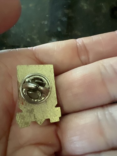 NOLAN RYAN "300 WINS" LOGO MLB BASEBALL HAT PIN LAPEL PIN - Picture 3 of 3