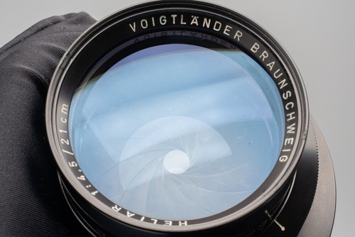 Voigtlander Braunschweig Heliar 21cm f4.5 210mm f4.5 Lens - Picture 3 of 10