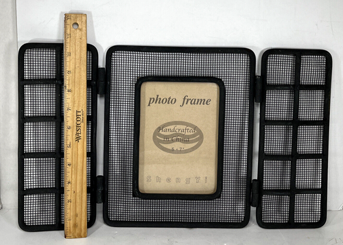 Shengyi Rustic Black Metal Folding Picture Frame - Picture 6 of 12
