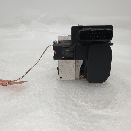 Mercedes Benz W 168 A Class ABS Pump Part Number A0034310712 - Picture 3 of 3