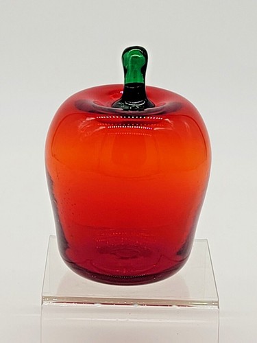 Vintage Hand Blown Studio Art Glass Apple, Bright Red with Green Stem, Signed - Picture 2 of 6