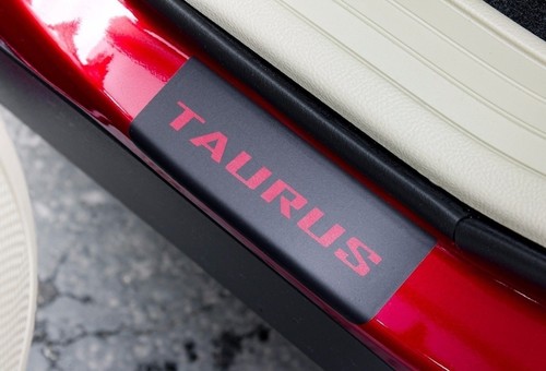 Door Sill Plate Protector Black Matte Vinyl fits Ford Taurus 2010 - 2019 - Bild 4 von 7